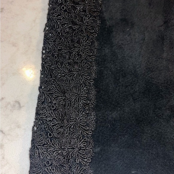 Cache Black Mini Skirt with Lace Trim - Picture 2 of 9